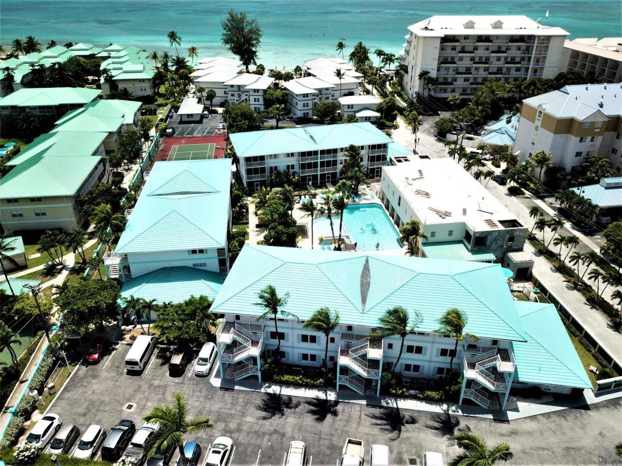 Aparthotel Seven Mile George Town