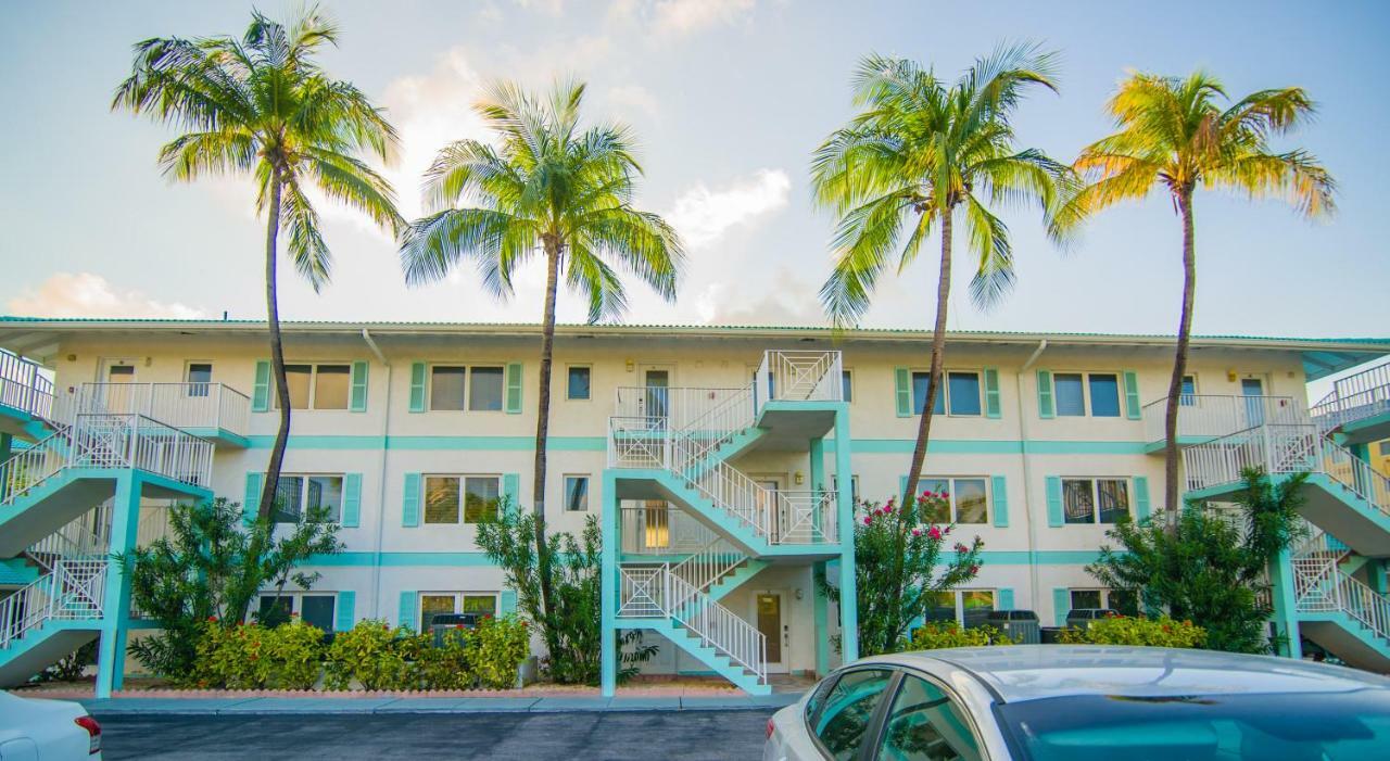 Aparthotel Seven Mile George Town